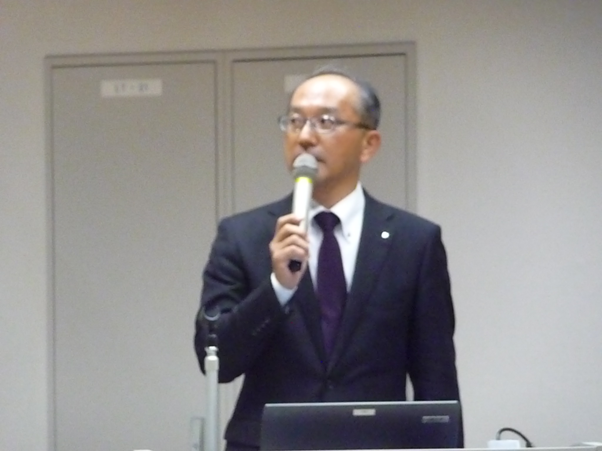 はるやま商事株式会社